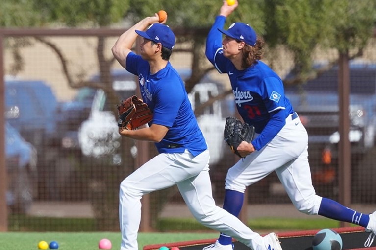 全身連動で球速10キロアップ 大谷ら“愛用”で再脚光…プライオボールの秘めた可能性 Full Count